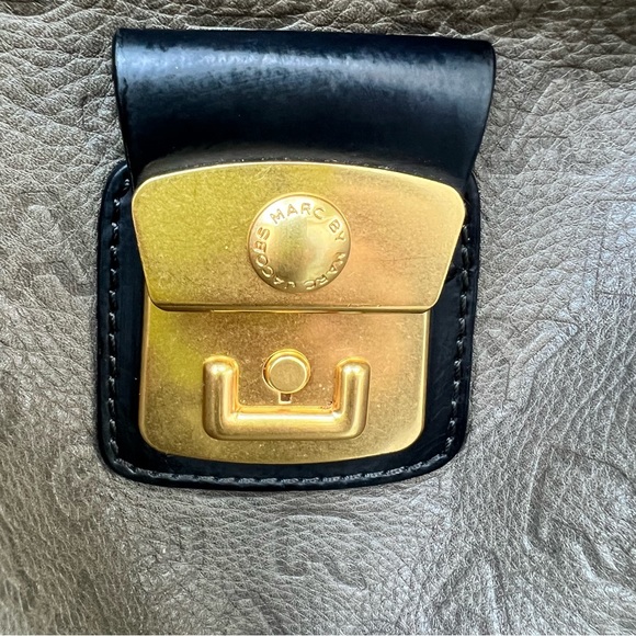 Marc Jacobs Lettering Embossed Leather  Hobo - Picture 2 of 9